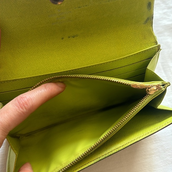 Loius Vuitton Wallet - Picture 12 of 14